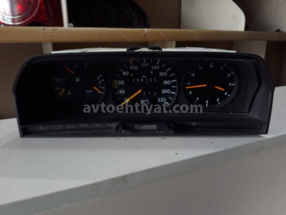 Mercedes 190 süret paneli