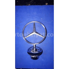 Mercedes E-class nişanı