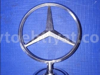 Mercedes E-class nişanı
