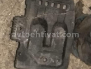 Kia Ceed akkumlyator altlığı
