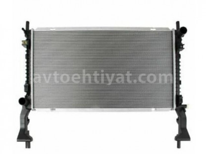 Ford mustang su radiatoru
