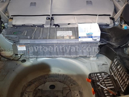 Toyota prius c batareyasinin deisilmesi
