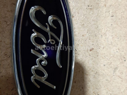 Ford Fusion embleması