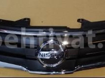 Nissan Tiida radiator barmağlığı