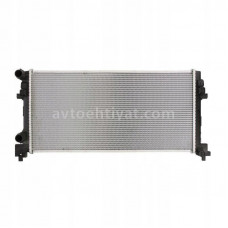 İnfiniti FX 35 radiatoru