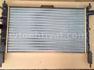 Bmw 528i E39 su radiatoru