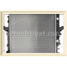Land Rover Discovery su radiatoru